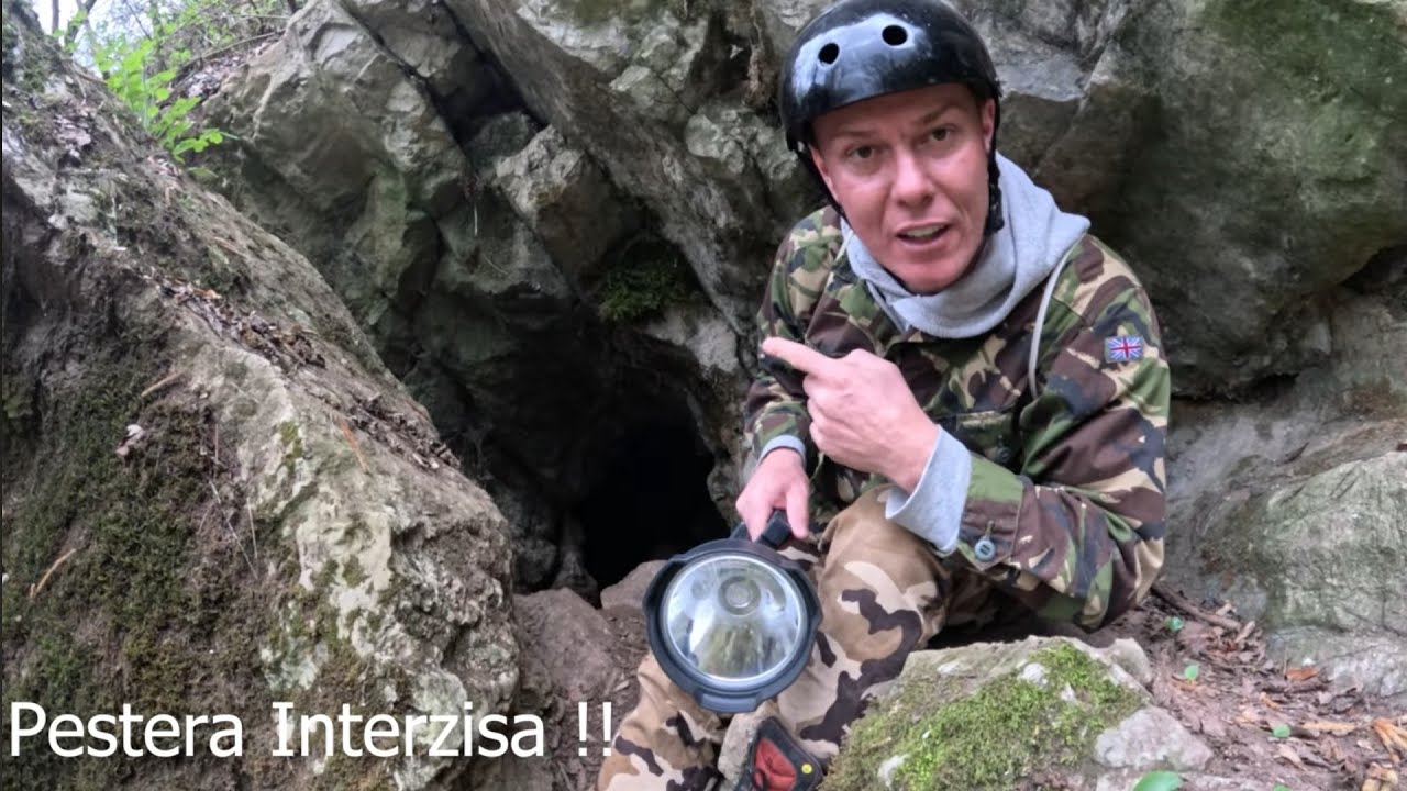 Pestera Interzisa - Intrarea mica catre o lume subterana uriasa !