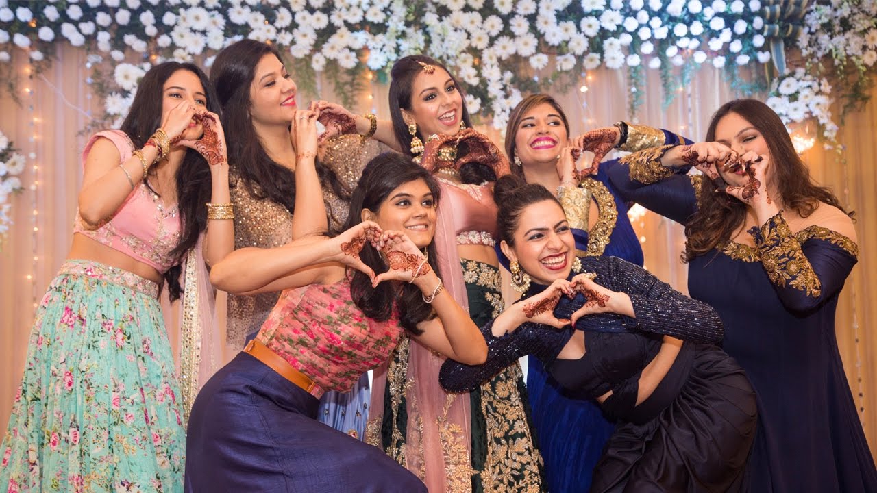 ChashmaRanjan Sangeet: (My) The Bride's performance to Mere Khwabon Mein Jo Aaye (Song 2)