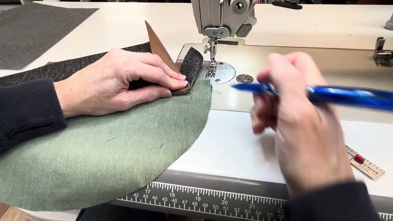 Poche insérée dans une découpe