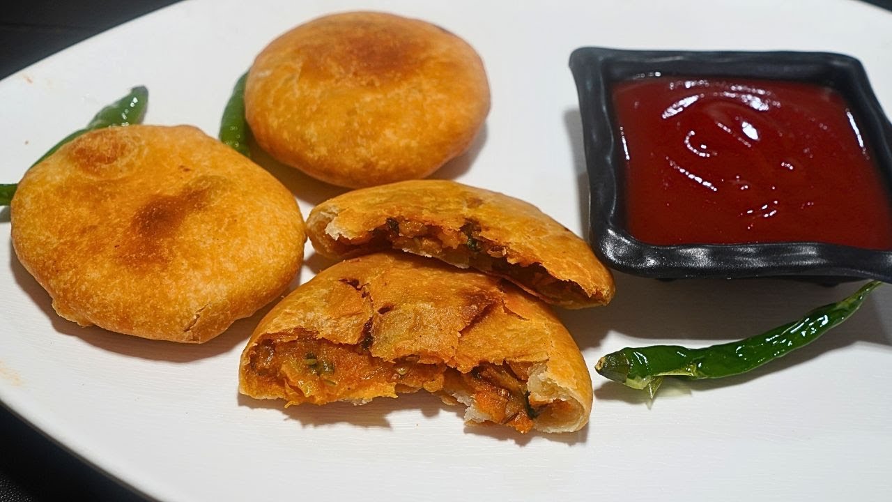 फूली-फूली, हलवाई स्टाइल प्याज की कचोरी बनाने की step-by-step विधी | Pyaaz ki kachori | Vijay Haldiya