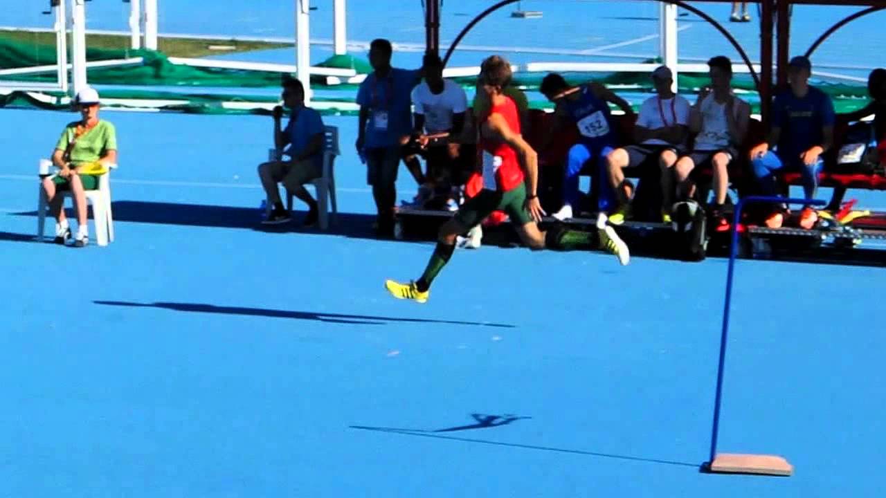 Tano Leonardo biztat&oacute; k&iacute;s&eacute;rlete az 1,99 m-en 2. - lass&iacute;t&aacute;s