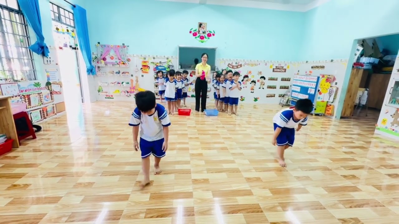Trò chơi cõng vật về đích