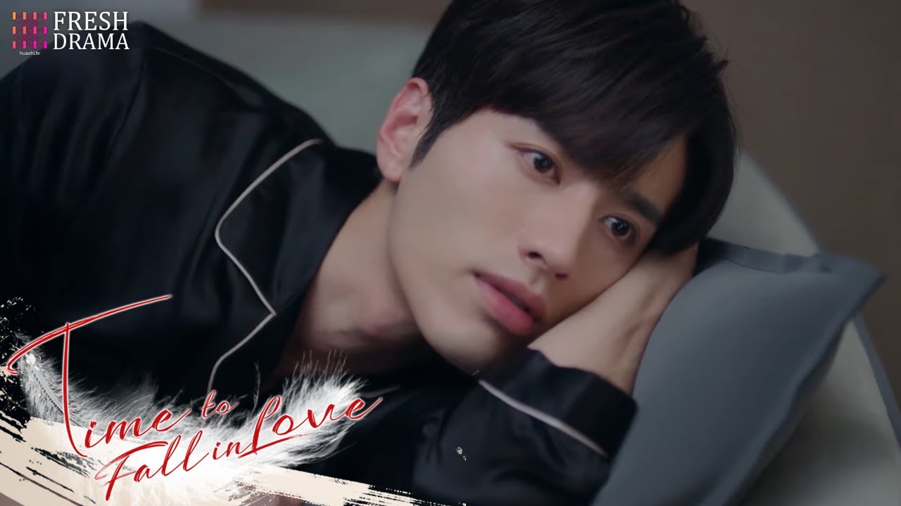 He found the girl who's sleeping next to her is actually his first love! | Time to Fall in Love