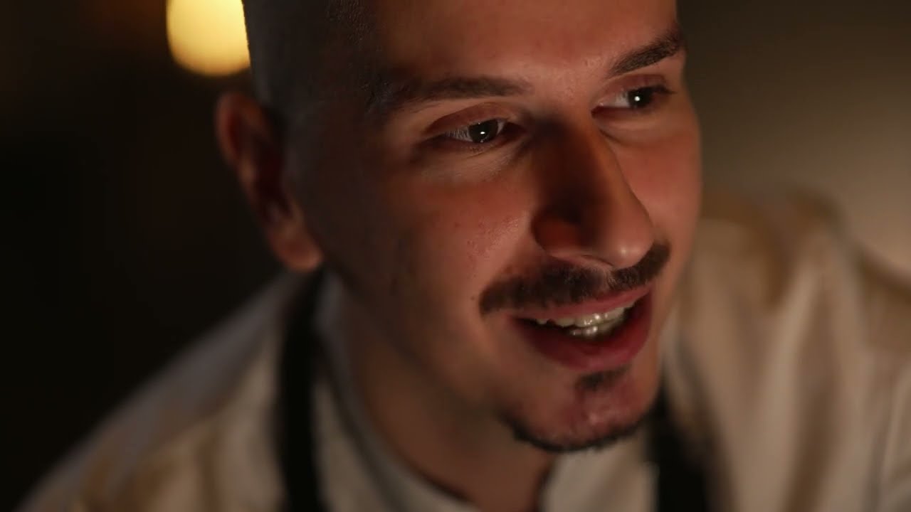 DERRIERE LE TABLIER | L&rsquo;histoire inspirante de la nouvelle g&eacute;n&eacute;ration de Chefs