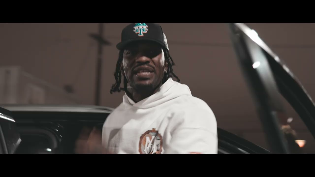 Hitta J3 - FUFU / SAVAGES