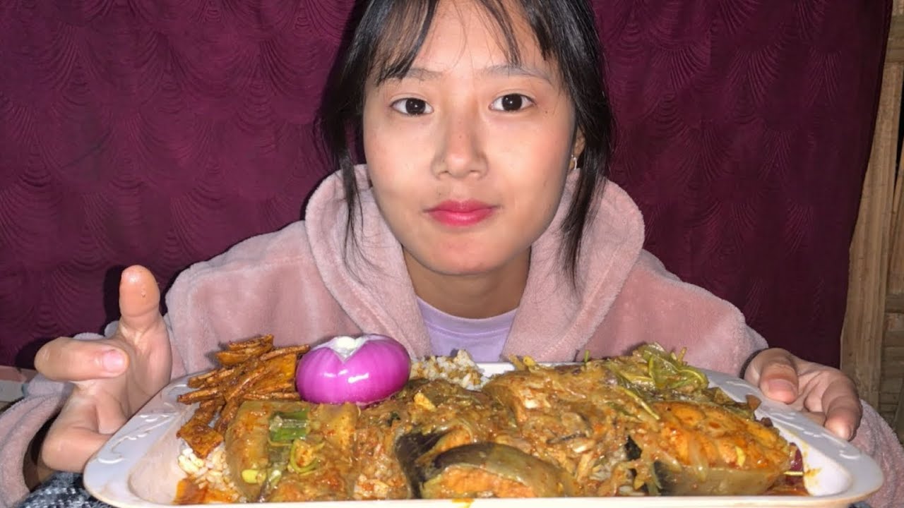 Oily Fish 🐟 (Pangas) with Stinky Beans, Onion & Rice||Mukbang