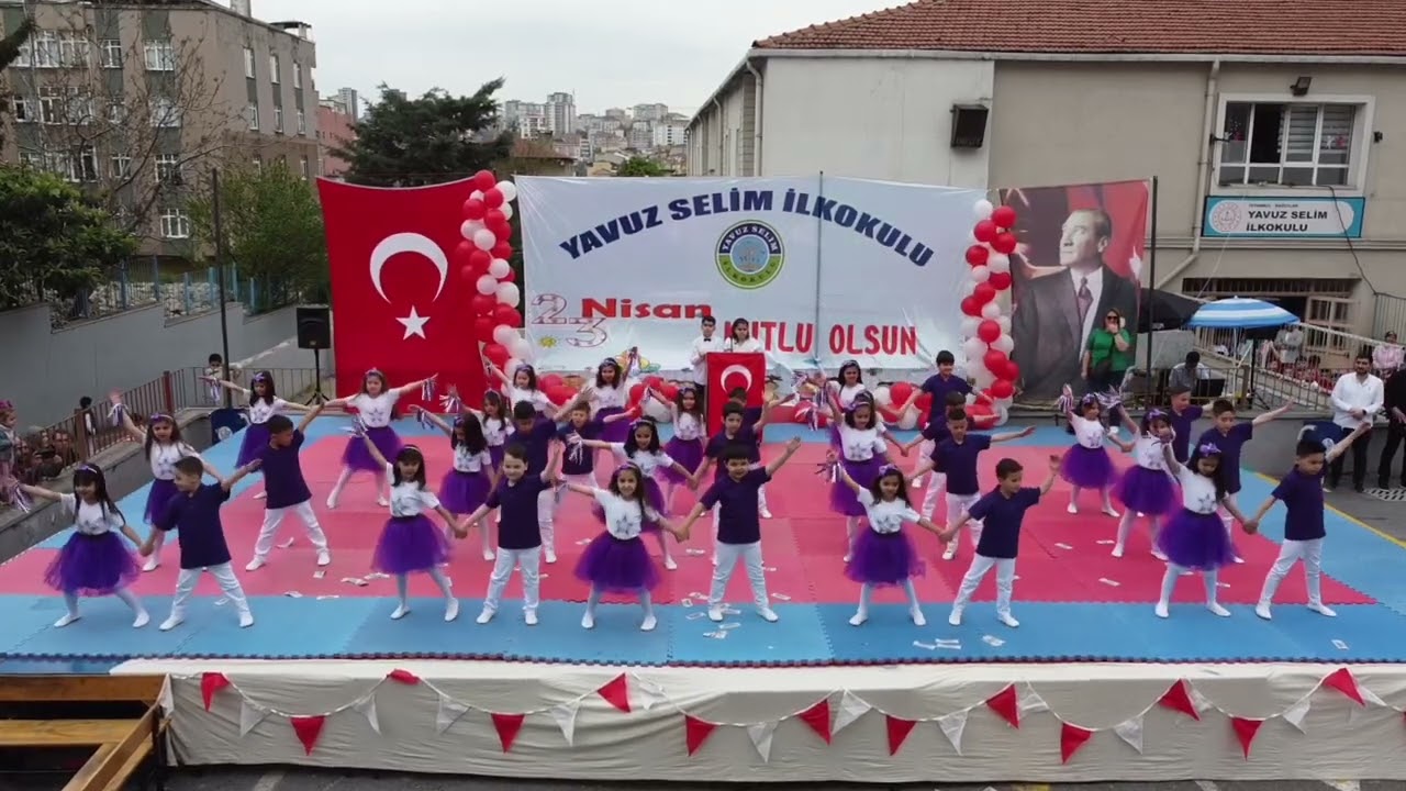 Olmaz olsun 23 Nisan gösterisi ilkokul