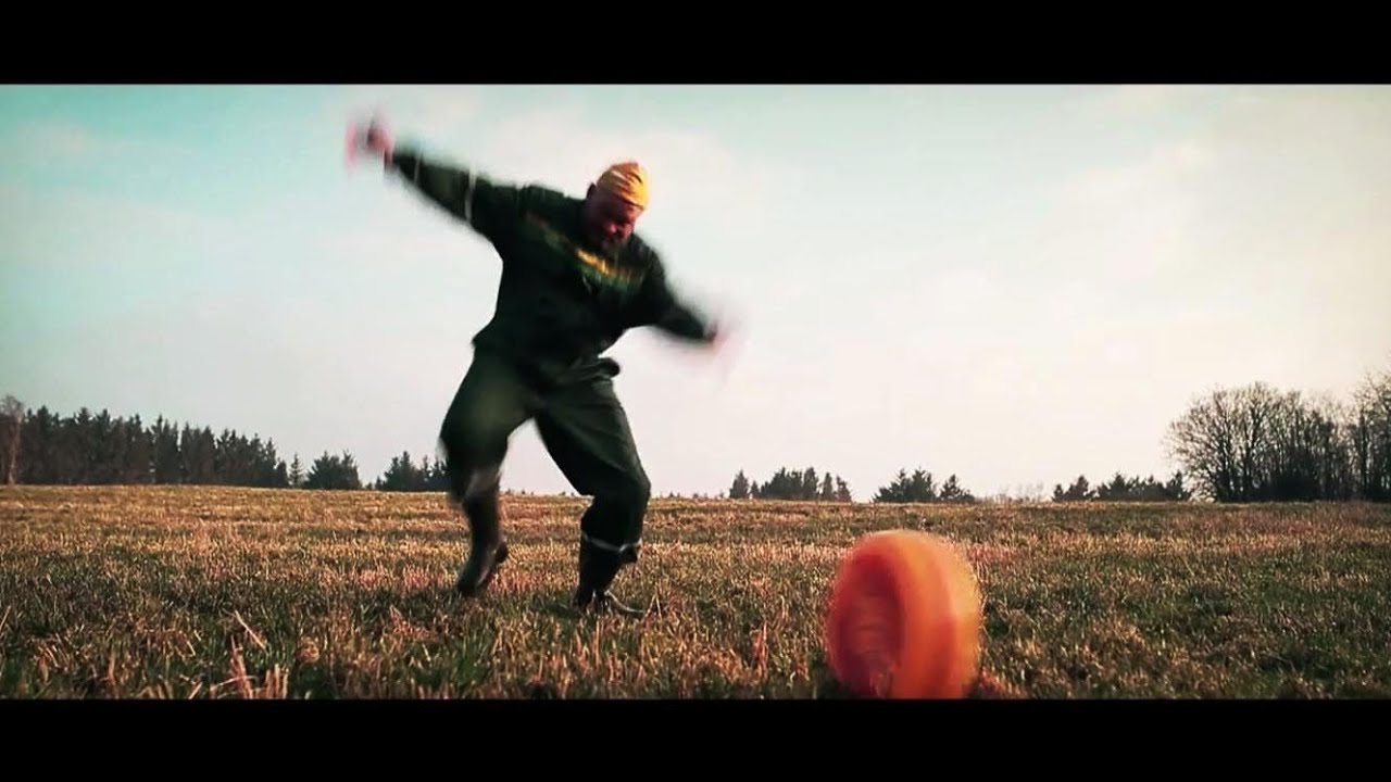 What Does The Farmer Say? Hva sier bonden? Kva seier bonden?  Kæ seie bonden? Parodi The Fox Ylvis