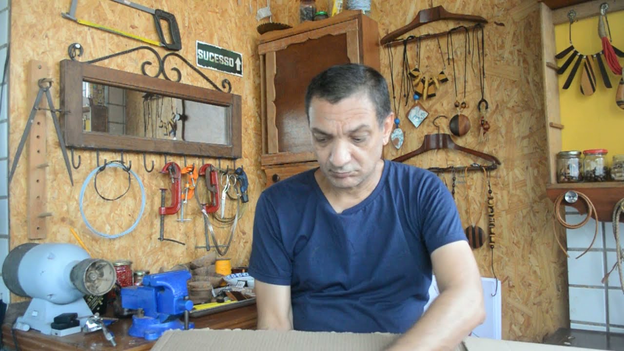 FAÇA FÁCIL. EXPOSITOR ARTESANAL DE PAPELÃO para ecojoias, biojóias, bijuterias e etc.