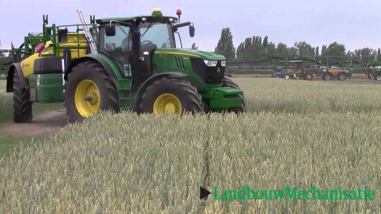 Getrokken spuitmachines op hobbelbaan