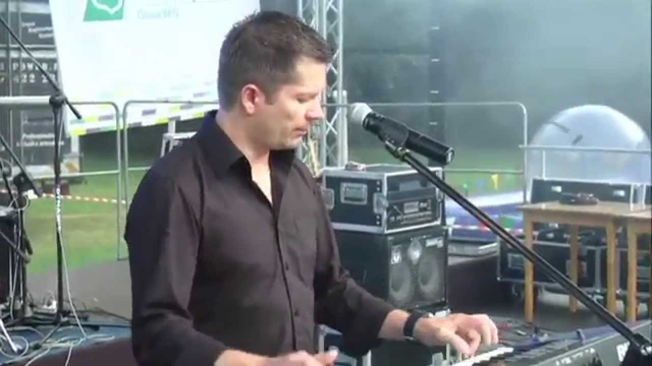 Akcent - Czemu Jesteś Taka Dziewczyno (Czyżew 2015) www.transmitujemy.pl