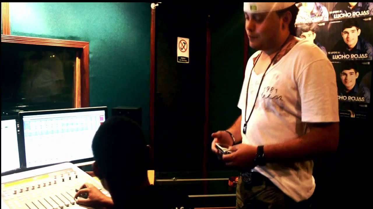 J Gaviria- MAKING OFF - ESTAMOS SOLOS (1713 ESTUDIOS)