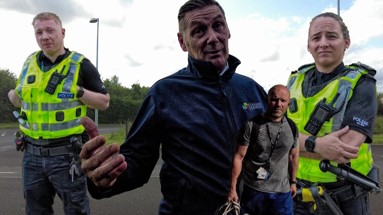 YOU HAVE TO UNDERSTAND, IF YOU FILM PEOPLE HERE, THEY’LL BE AT RISK!!!! - Scottish Crime Campus🏴󠁧