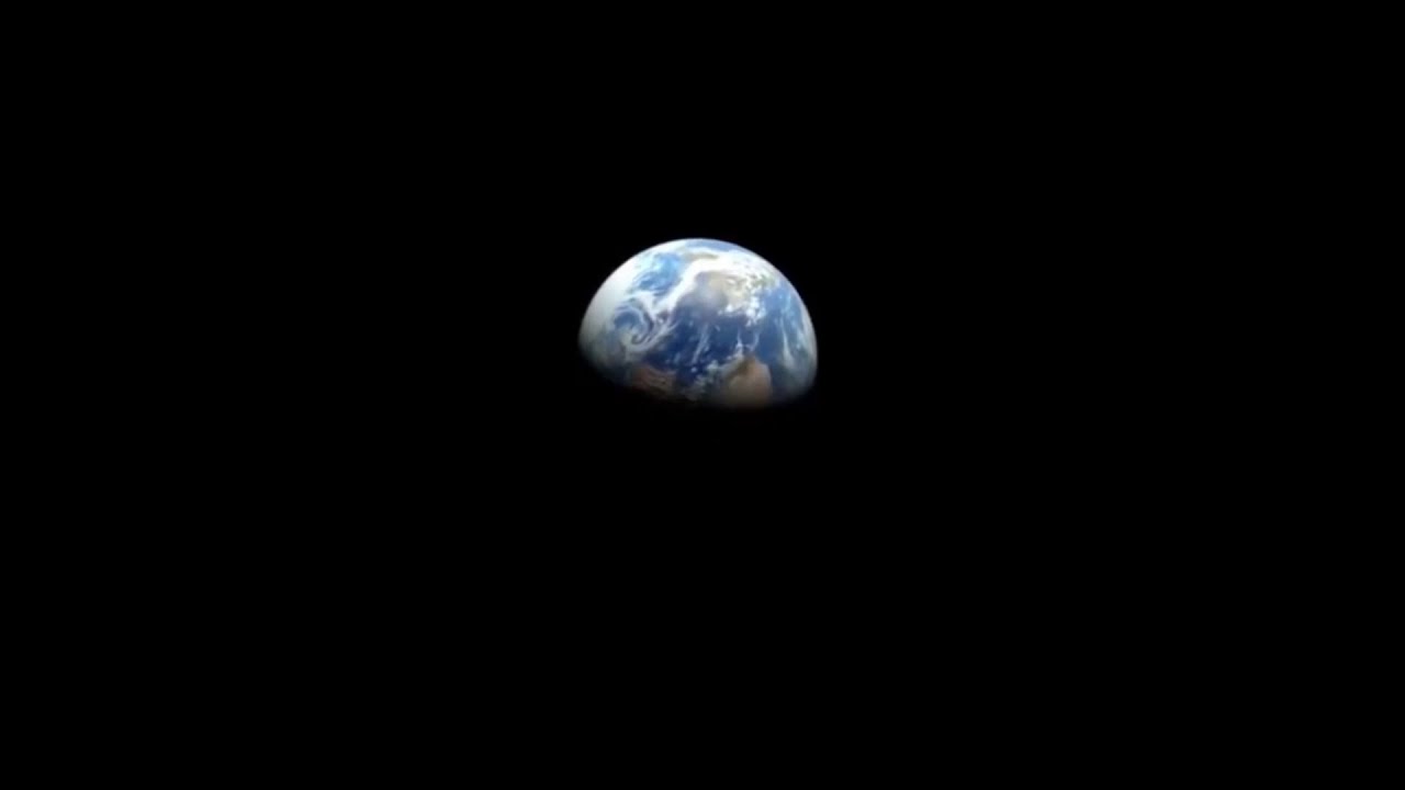 Earth From A Distance - Ralph Zurmühle - Solo Piano