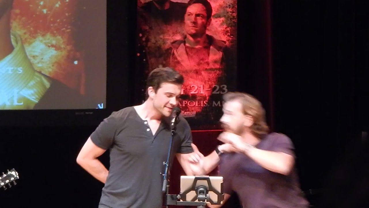 MinnCon 2015 - Intro to Gil McKinney's panel by Richard Speight Jr (and Gil)