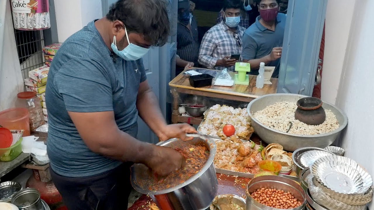 62 Years Old Famous Mirchi Bajji Center In EastGodavari | Rajahmundry