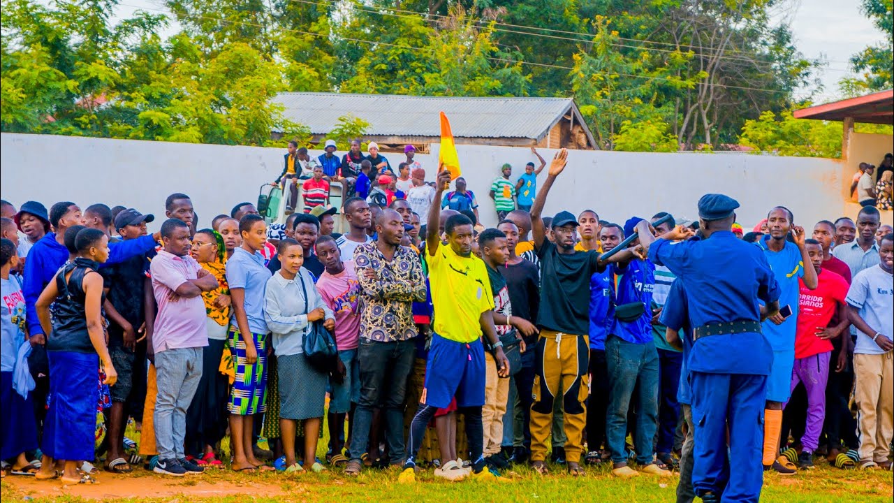 Aba fana ba #Lycée_Technique_Saint_Augustin bananiwe kwihanganira umu hagarikizi bara muzibira 