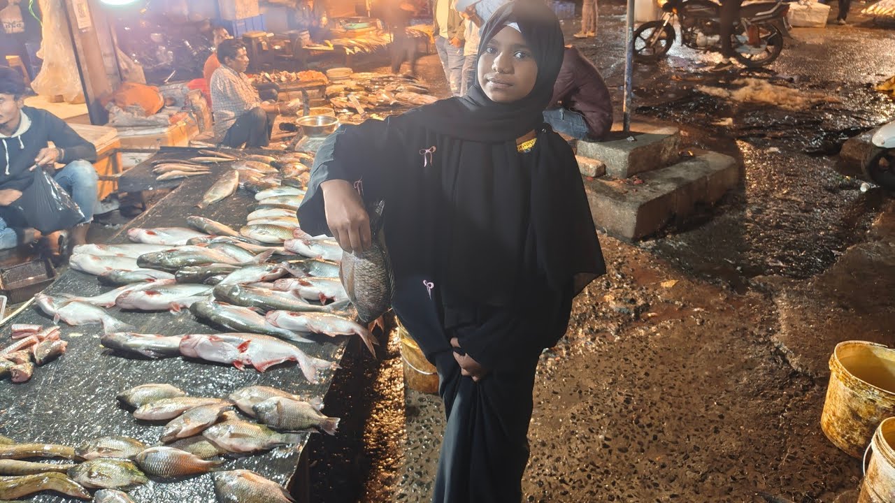 Aaj hum fish market gaye fish lene 😁❤️