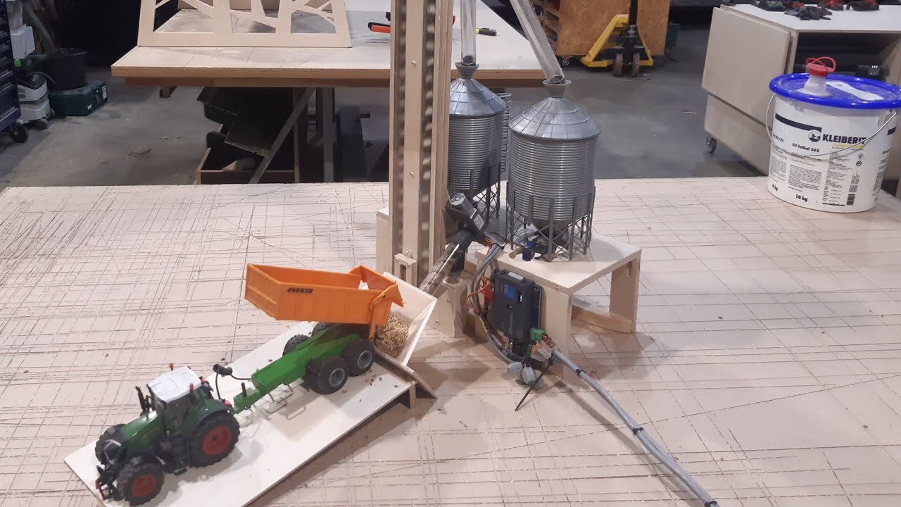 RC Getreidesilo, Grain Elevator, Siku Control Silo, Modell voll funktionsf&auml;hig