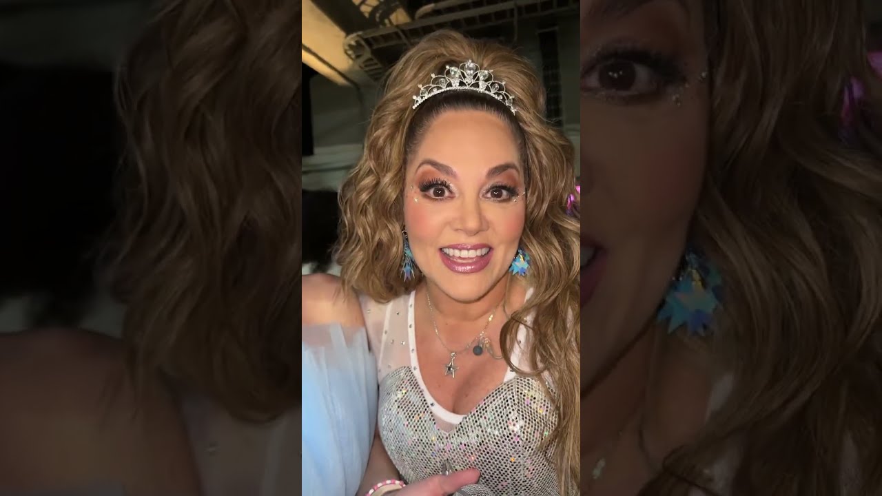 Subí al escenario a cantar con Tatiana y nos dimos cuenta que teníamos el mismo labial