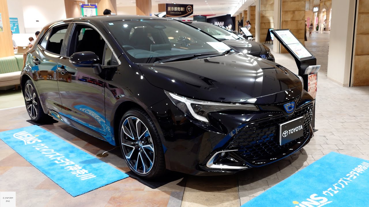 2026 Toyota Corolla Hatchback HYBRID / In-Depth Walkaround Exterior & Interior