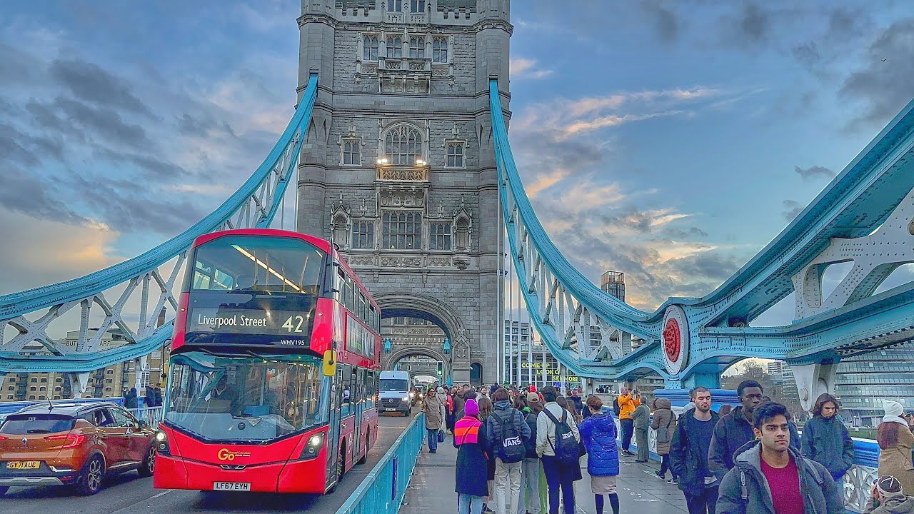 England, London Walk | Tower Bridge to Westminster Bridge, Big Ben, London Eye [4K HDR]