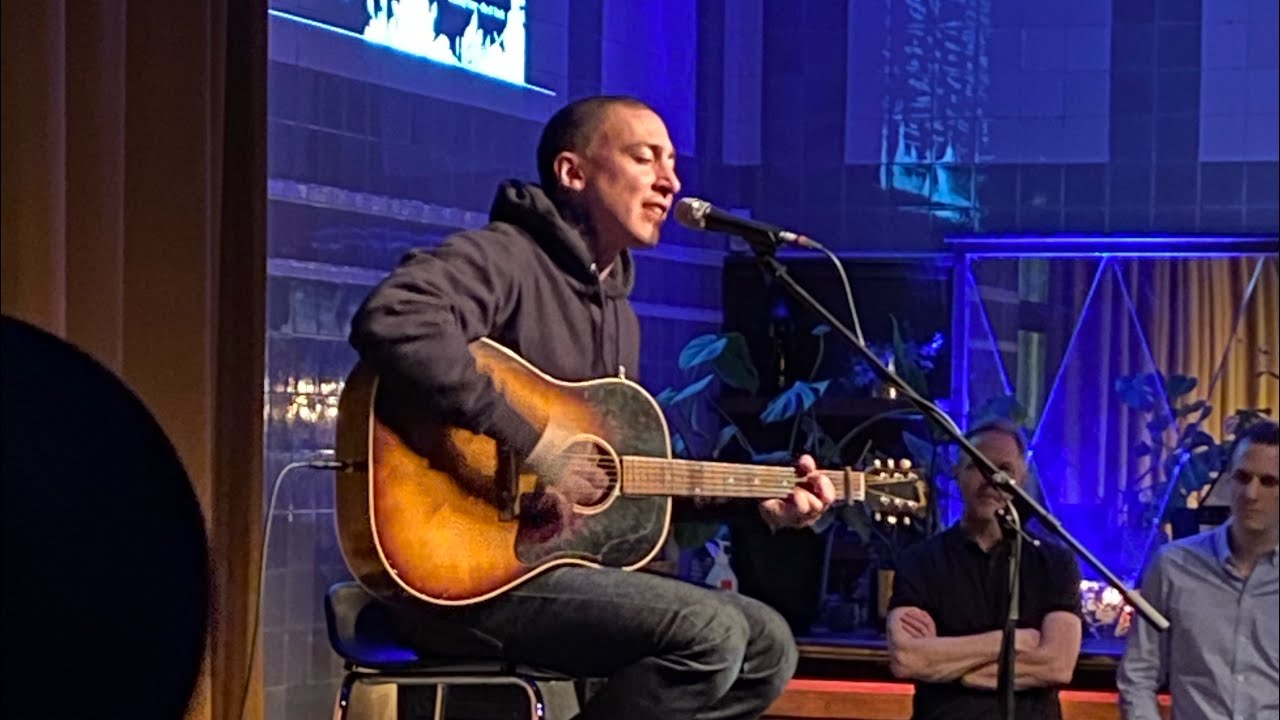 Noah Gundersen LIVE (acoustic) @bryggarsalen Stockholm 21 mars 2022