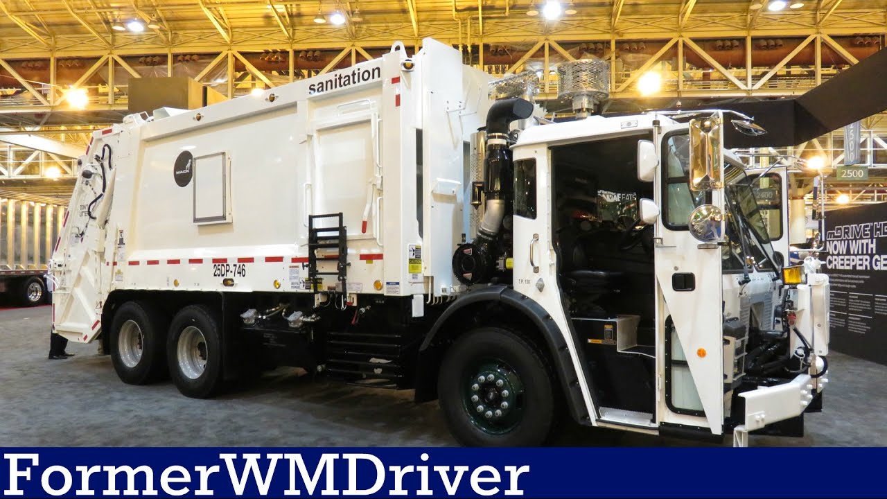 DSNY - 2018 Mack LR613 with Heil DuraPack 4060 Split Body REL at Waste Expo 2017