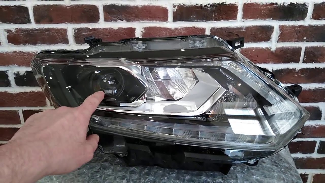 Ниссан Х Трейл Т32 Nissan X Trail T32 Фара передняя линзованная диодная Led ксенон новый оригинал
