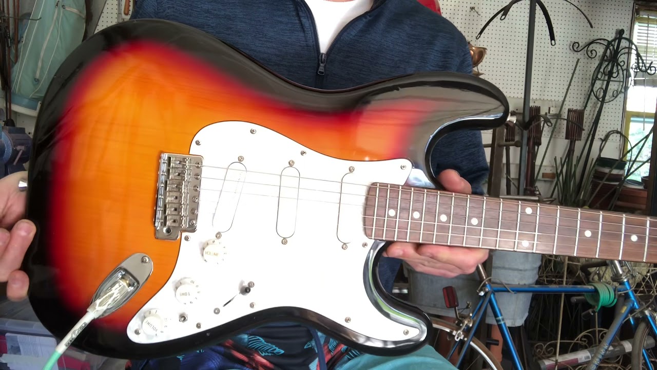 Lace Hot Gold in Partscaster Strat