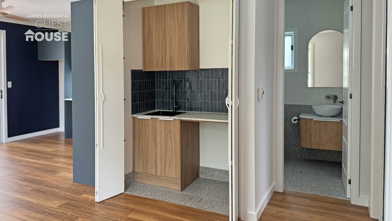 James' Guest House - The Internal Selections