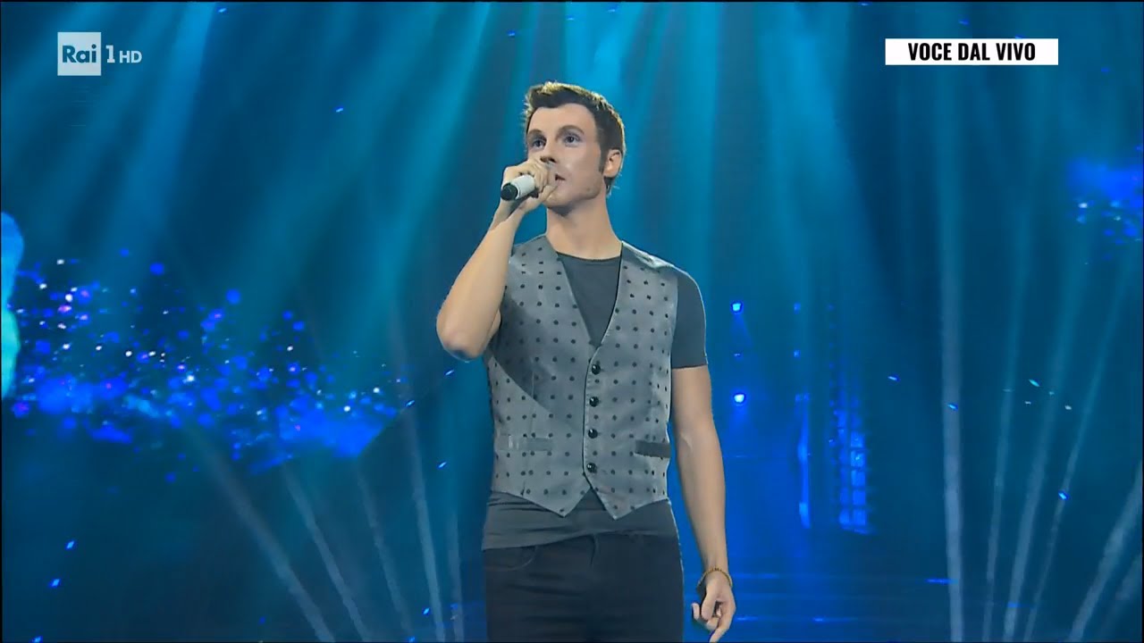 Thomas - Tiziano Ferro canta 