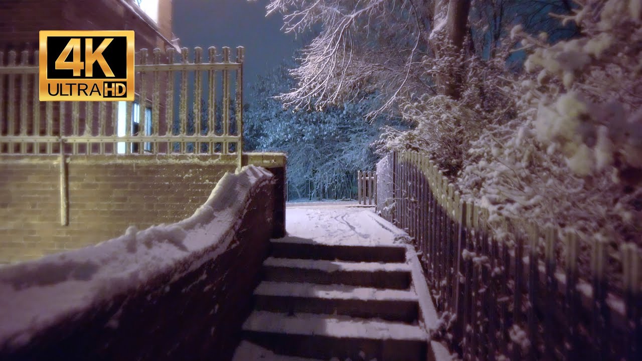 Snowflakes of London!  A Late Night Walk in The Mean Streets of South London. First Snow of The Year