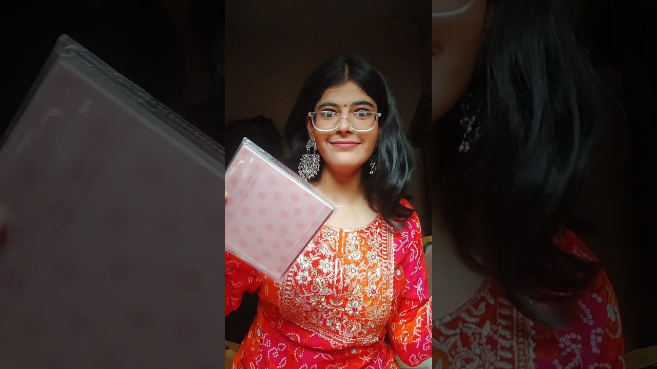 ZOOMIN PHOTOBOOK REVIEW ✨️🫀 #shortsfeed  #zoomin #viral #viral #shorts #photobooks