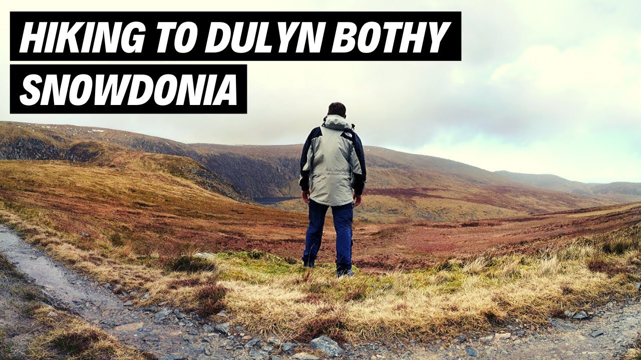 Hiking In Snowdonia | Walking To Dulyn Bothy From Carnedd Llewlyn Car Park