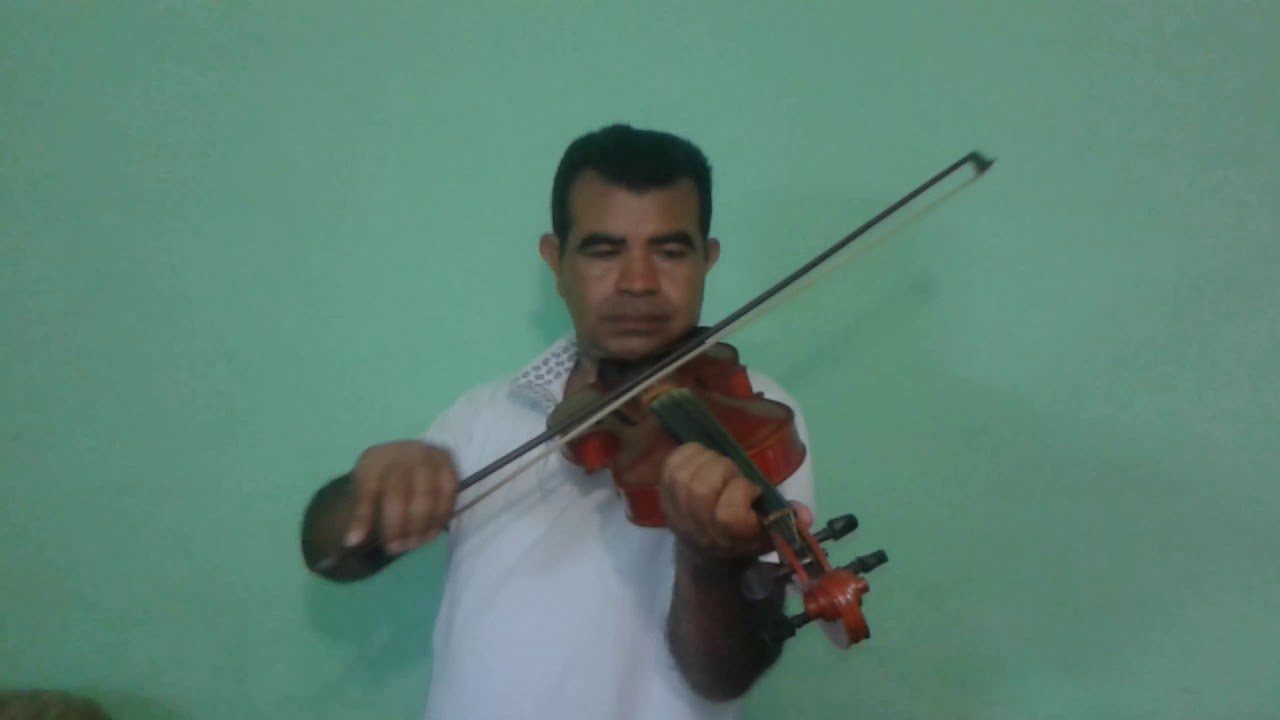 un angel llora con violin