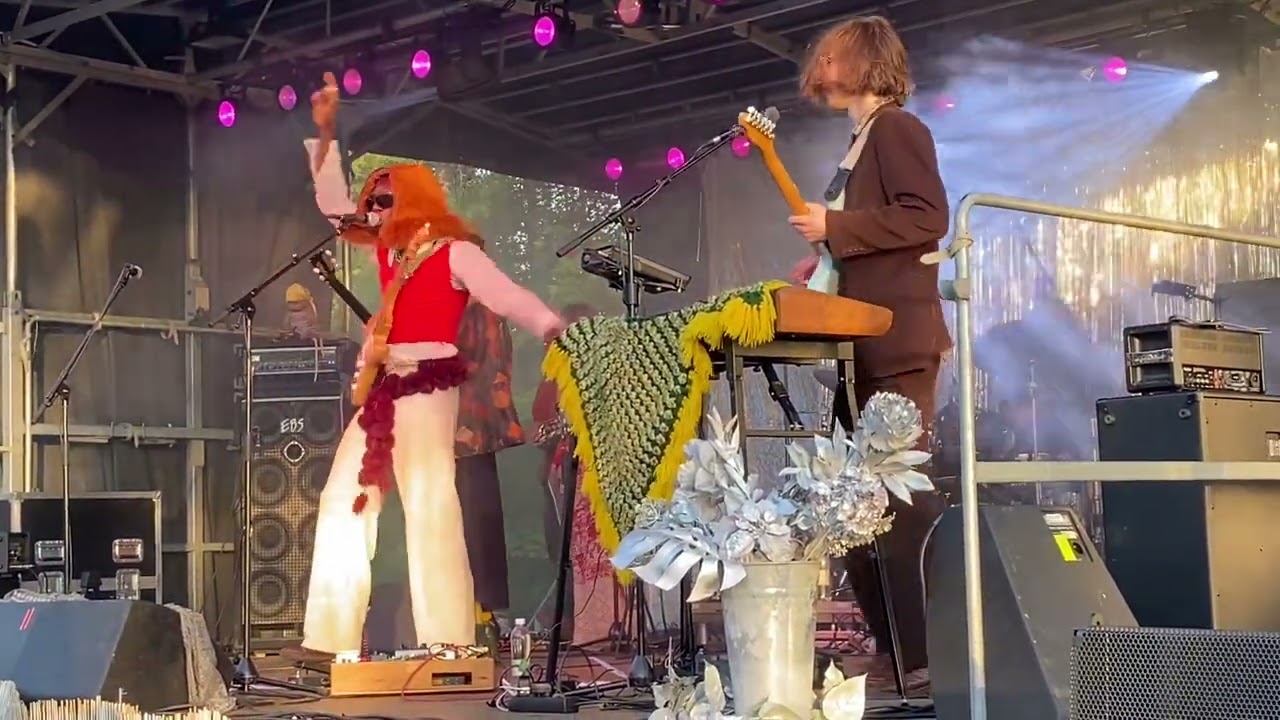 GRANDE MAHOGANY: Super Rocker