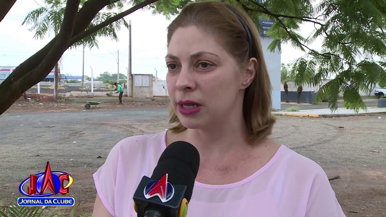 Pais fazem abaixo-assinado contra fim de período integral na escola - Jornal da Clube (24/10/2017)
