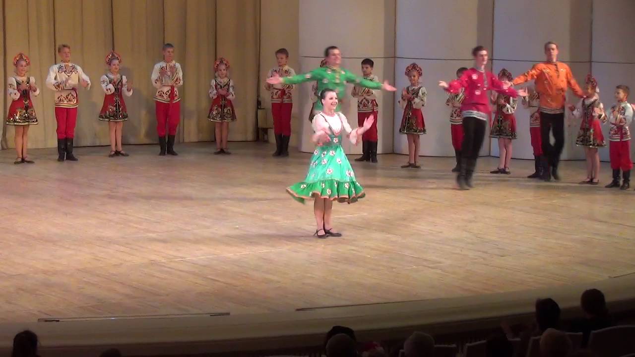 раз калинка два калинка три куста калиновых...