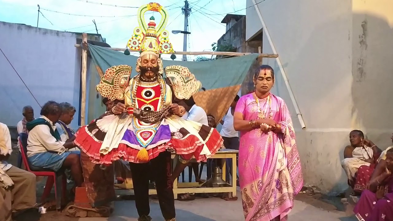 Karnamoksham,Yelumalai Anna and Chinnakuzhandhai