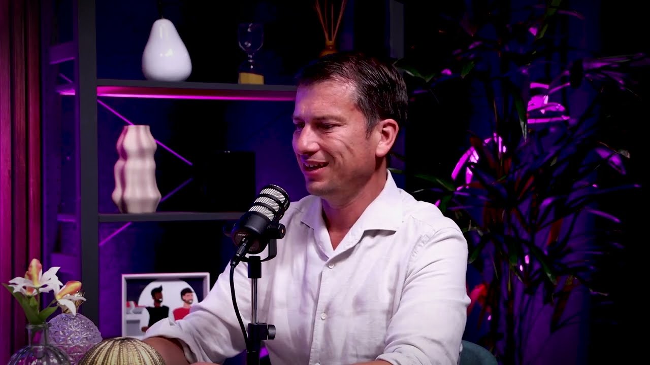 Podcast Frontrunners - CM.com 25 Years at the Forefront of Innovation - EN