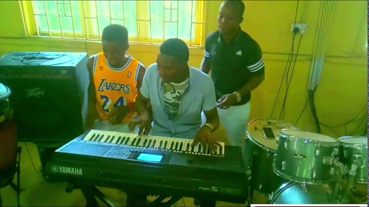 Ariaria High Praise Live On Keyboard🎹