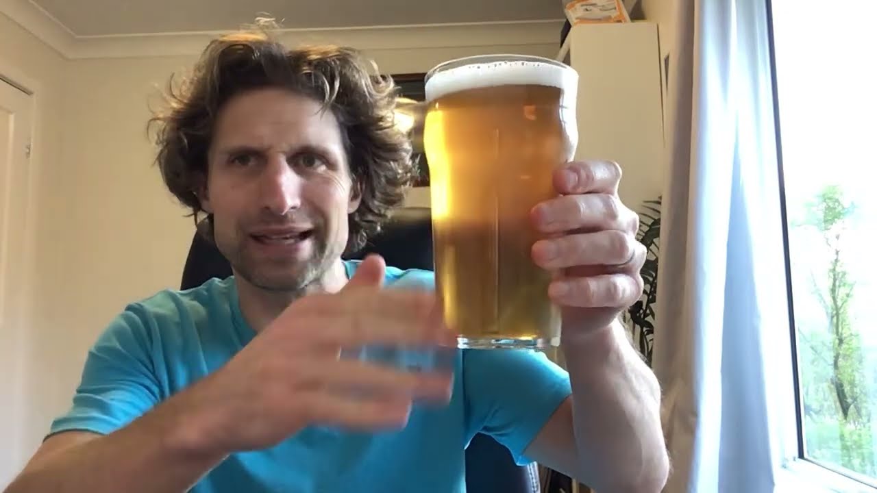 @GezBeerReviews |  Halberd Munich Helles Lager