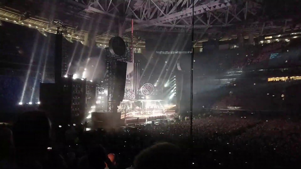 Rammstein - AUSLÄNDER (сut, live Газпром Арена, Петербург)