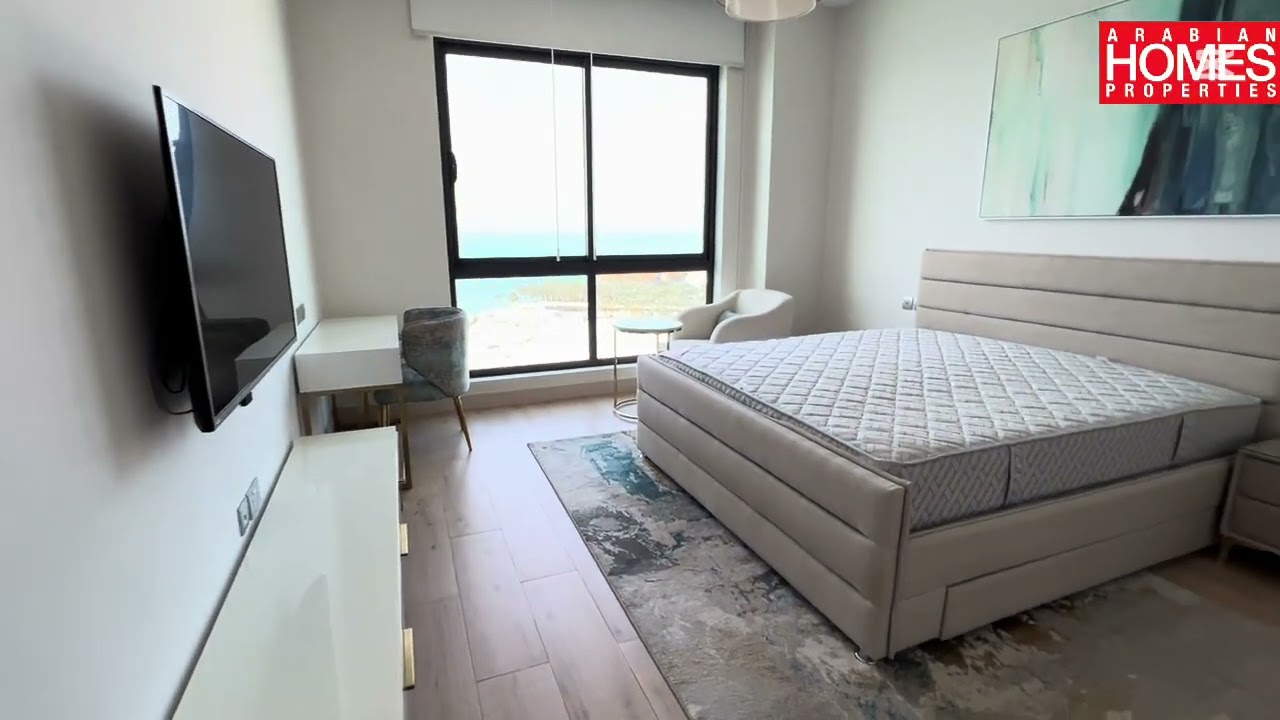 STUNNING 2 BR APARTMENT WITH BALCONY