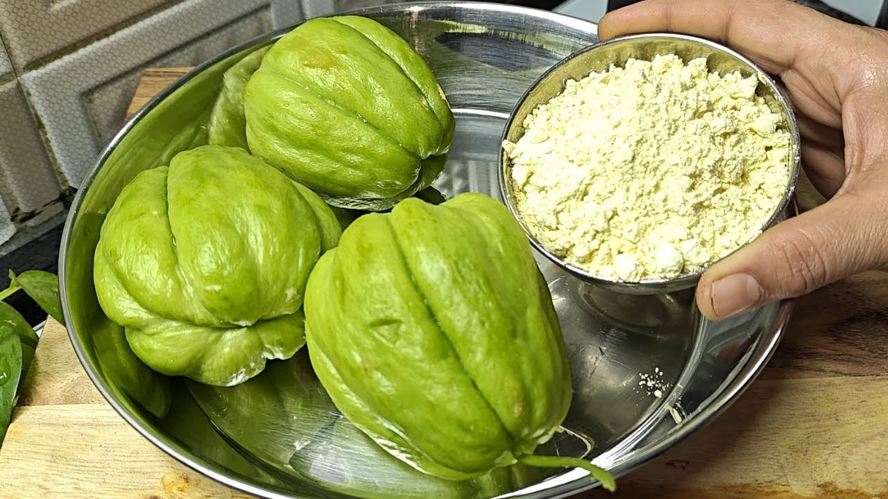 2 ಸೀಮೆ ಬದನೇಕಾಯಿ(seeme badanekayi)👉1 ಕಪ್ ಕಡ್ಲೆಹಿಟ್ಟು ಇದ್ರೆ 😋ಬೆರಳು ಚೀಪುವಷ್ಟು ರುಚಿಯಾದ Recipe in Kannada