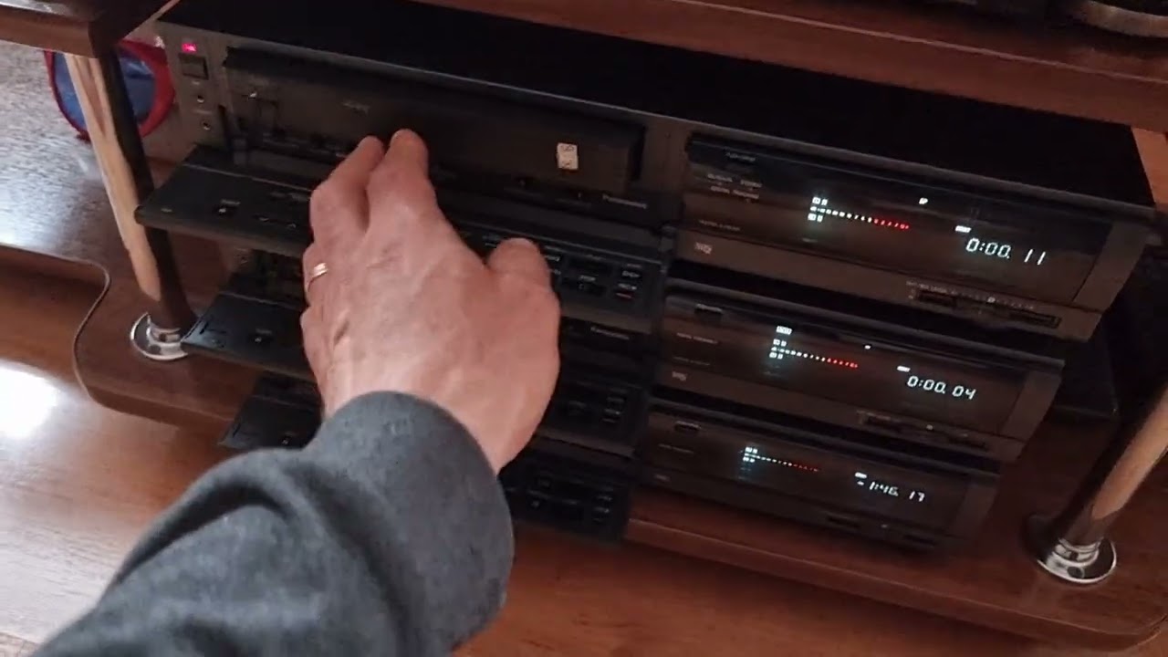 Запись на  hi-fi стерео видеомагнитофон Panasonic f65 и f70 Какая акустика лучше и почему моё мнение