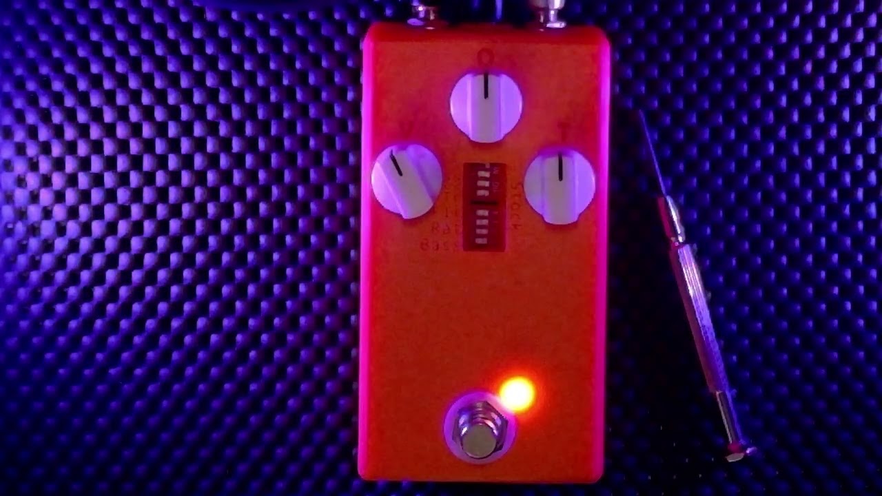 DIY Pedal demo - The Queen aka the 192 different sounds Tube Screamer (no talking)