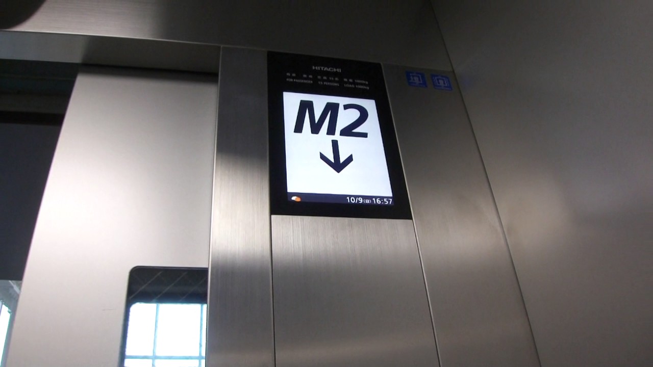 JR常磐線石岡駅東口のエレベーター (日立製)