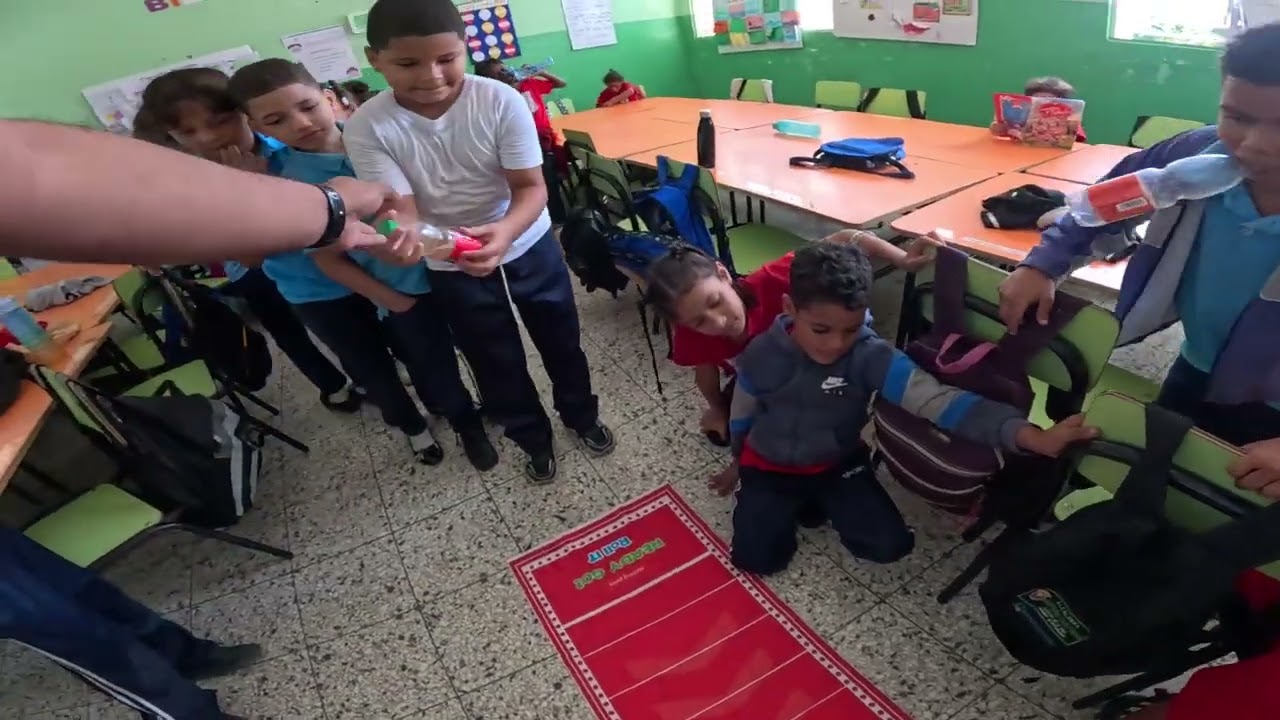 2do A juego de rodar la botella en la tela mier 14 ene 2026